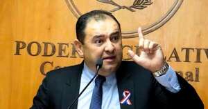 La Nación / Exfuncionario de la Dinac salpica a senador en juicio por narcotráfico