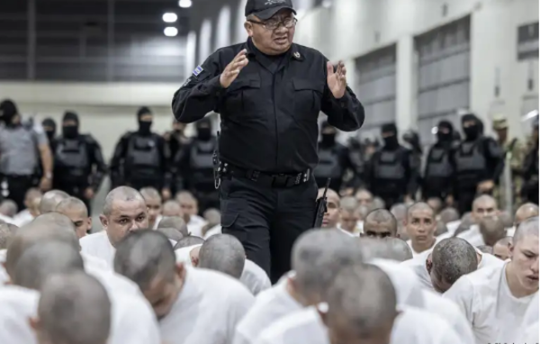 El Salvador aprueba reforma que instaura la cadena perpetua