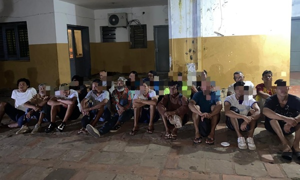 Varios demorados y un detenido tras encuentro de Olimpia-Luqueño en Sajonia - OviedoPress