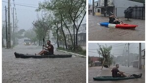 Como reclamo, anda en kayak por el raudal: "En serio estoy podrido de que mi barrio esté bajo agua”