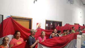 Mercado de San Lorenzo: permisionarios protestan contra “planilleros millonarios” - Nacionales - ABC Color