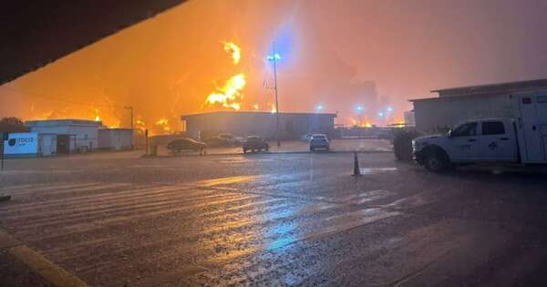 La Nación / México: incendio de refinería de Pemex deja cinco fallecidos