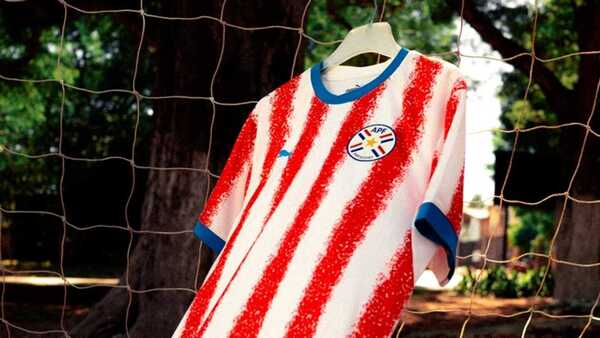 Presentan la “nueva piel” de la Albirroja para la Copa del Mundo