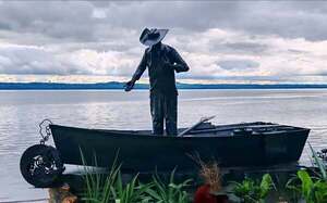 Se inaugura la escultura "Pedro Canoero" con un festival artístico