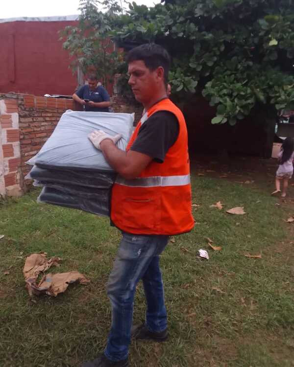 Popular / SEN asistió a familias afectadas por el temporal vai