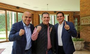 Hay Horacio Cartes para rato, aseguró Bachi Núñez - ADN Digital