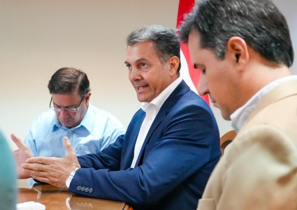 Para el MAG, la familia Hiebert es productora de cebolla de alta calidad en el Chaco