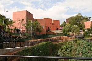 Raudales e inundación en Asunción: Sole Núñez critica viviendas en Chacarita Alta - Nacionales - ABC Color