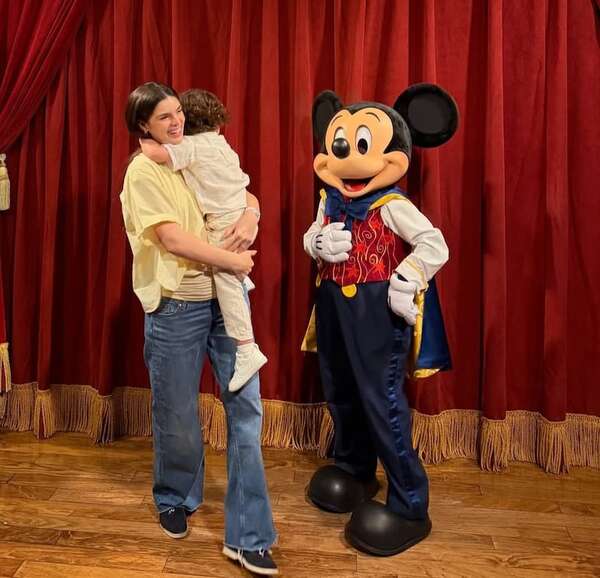 Nadia Ferreira, con su bebé a bordo, y Marquito disfrutan días mágicos en Disney - Gente - ABC Color