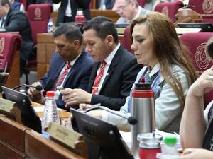 Senado convoca a sesión extra para tratar pérdida de investidura de "Chaqueñito"