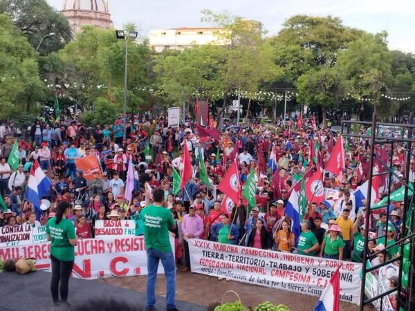 Campesinos dejan las calles y buscan poder político