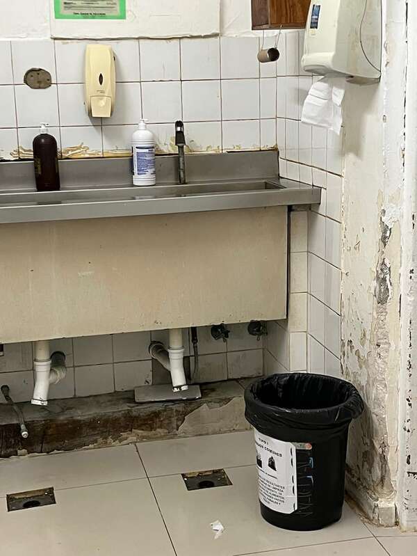 Quirófanos del terror: deplorable estado del Hospital de Trauma - Nacionales - ABC Color