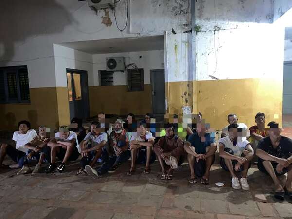 Detienen a 26 personas en operativo policial durante Olimpia vs. Luqueño - Policiales - ABC Color