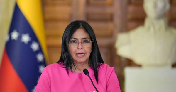 La Nación / Delcy Rodríguez destituye al ministro de Defensa, Vladimir Padrino