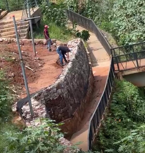 Sole Núñez critica viviendas en el cauce Antequera y advierte impacto en inundaciones