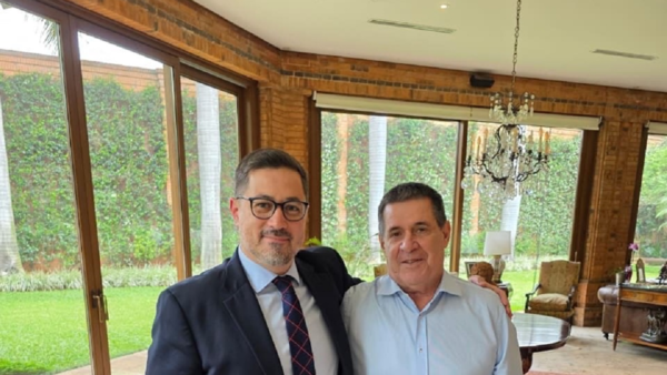 “Cartes siempre estuvo a disposición de la Justicia”, señala abogado a Ostfield