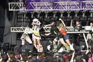 Asunciónico 2026, EN VIVO: Sabrina Carpenter y el fenómeno pop conquistan la segunda jornada - Música - ABC Color