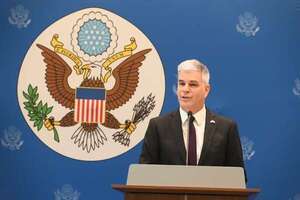 Abogado de Cartes responde a Marc Ostfield: “Fue el peor embajador” - Nacionales - ABC Color