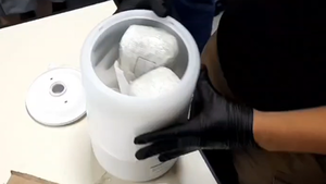 La Senad detecta en el aeropuerto marihuana de alta calidad oculta dentro de un humidificador