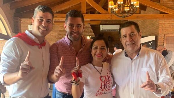 Suspenden causa de ex fotógrafa cartista acusada de planillera y hará donación para no ir a juicio