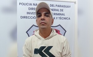 Expulsan del país a ecuatoriano que había intentado hurtar anillo