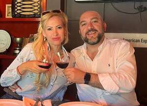 Así pasaron Orlando Arévalo y su esposa de saldos rojos a facturar millones - Política - ABC Color