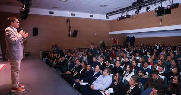 La Nación / Centenares de paraguayos en el exterior iniciaron trámites