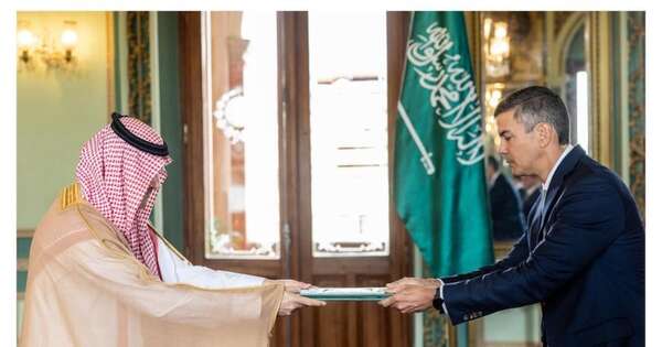 La Nación / Peña recibe cartas credenciales de nuevos embajadores