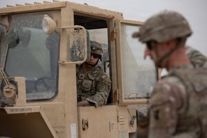 EE.UU evalúa enviar refuerzos ante nueva fase en la guerra con Irán