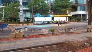 Habilitan “tendedero” de chapas perdidas tras las lluvias en Asunción: cómo recuperarlas - Nacionales - ABC Color