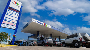 Petropar anuncia que mantener los precios del combus está complicado