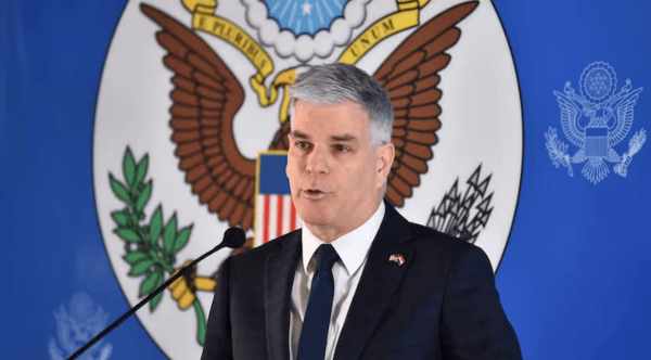 “El peor embajador que ha pisado el suelo paraguayo”: destrozan a Marc Ostfield - Noticiero Paraguay