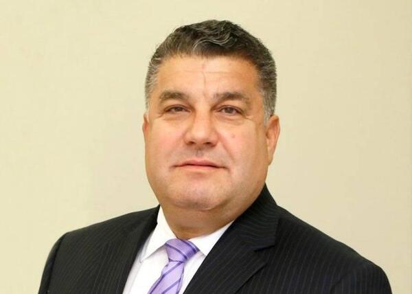 "Fernández Valdovinos está causando un daño irreparable en su desesperación por recaudar", afirma empresario