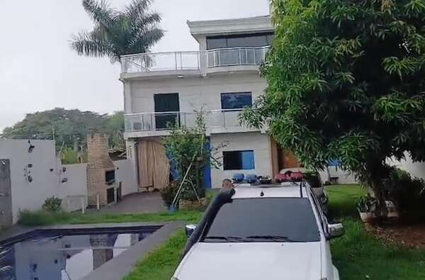 Desmantelan presunta falsa dependencia policial brasileña y detienen a 14 personas - ABC en el Este - ABC Color