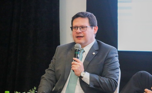 Recaudación en picada: Aduanas siente fuerte el efecto del dólar, asegura DNIT - ADN Digital