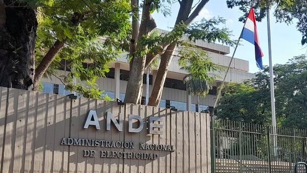Apagón a la vista: ANDE exige suba de tarifas o el país se queda sin luz