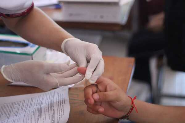 Popular / Test de mal chagas a kuña en edad fértil en a Concepción 