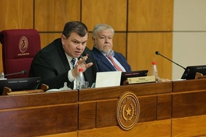 IPS bajo la lupa: Contraloría detecta médicos con registros vencidos y pagos irregulares por miles de millones