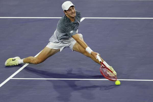 Tras postergación por lluvia,  Fonseca debuta en Miami - Tenis - ABC Color