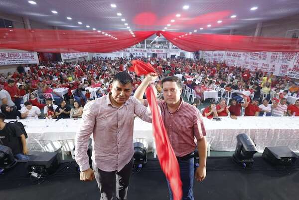 Pese a múltiples denuncias intendente cartista sigue sin ser investigado  - Política - ABC Color