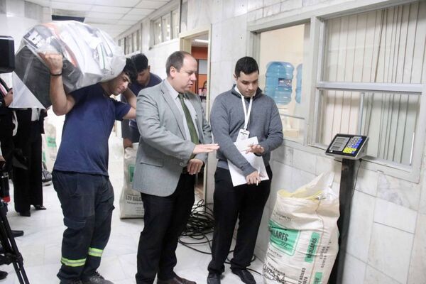 Depuraron más de 1.200 kilos de papel y cartón en desuso en juzgados del Fuero Civil y Comercial de la Capital