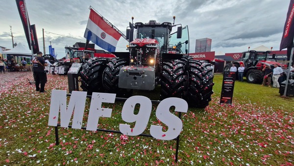 De La Sobera presenta nueva generación de tractores Massey Ferguson - 5Días