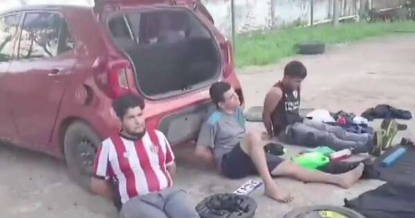 La Nación / Detienen a tres delincuentes que asaltaron a una familia en Ypané