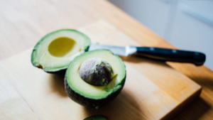 Cinco beneficios del aguacate