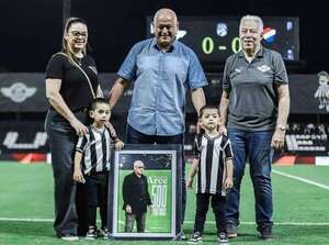 Libertad: Chiqui Arce recibe reconocimiento a la trayectoria - Libertad - ABC Color