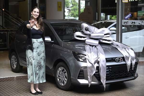 ¡ABC entregó el auto 0KM! Esta fue la reacción de la ganadora - ABC AM 730 - ABC Color