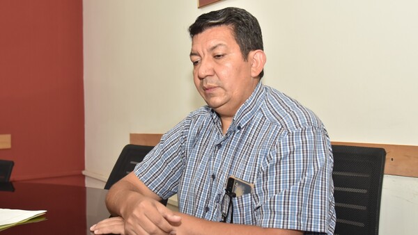 Médico dice que invadieron su casa, su denuncia policial no aparece y ahora él fue denunciado