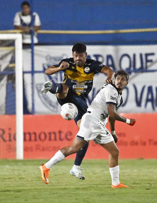 Trinidense 1-Ameliano 1: Gritos repartidos - Fútbol - ABC Color