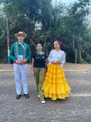 Ballet Yacyretá de Ayolas busca apoyo para representar a Paraguay en Jujuy - Nacionales - ABC Color