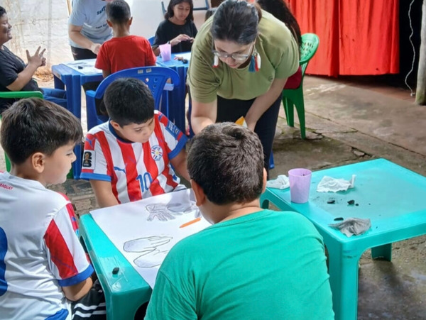 "Letras vivas": Inicia el recorrido literario en Luque